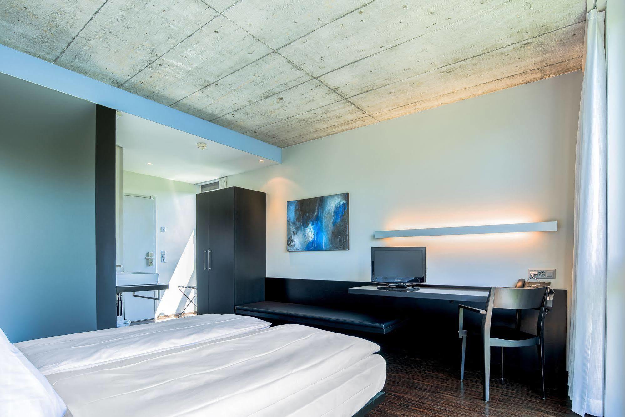 Hotel Kreuzlingen Am Hafen Extérieur photo