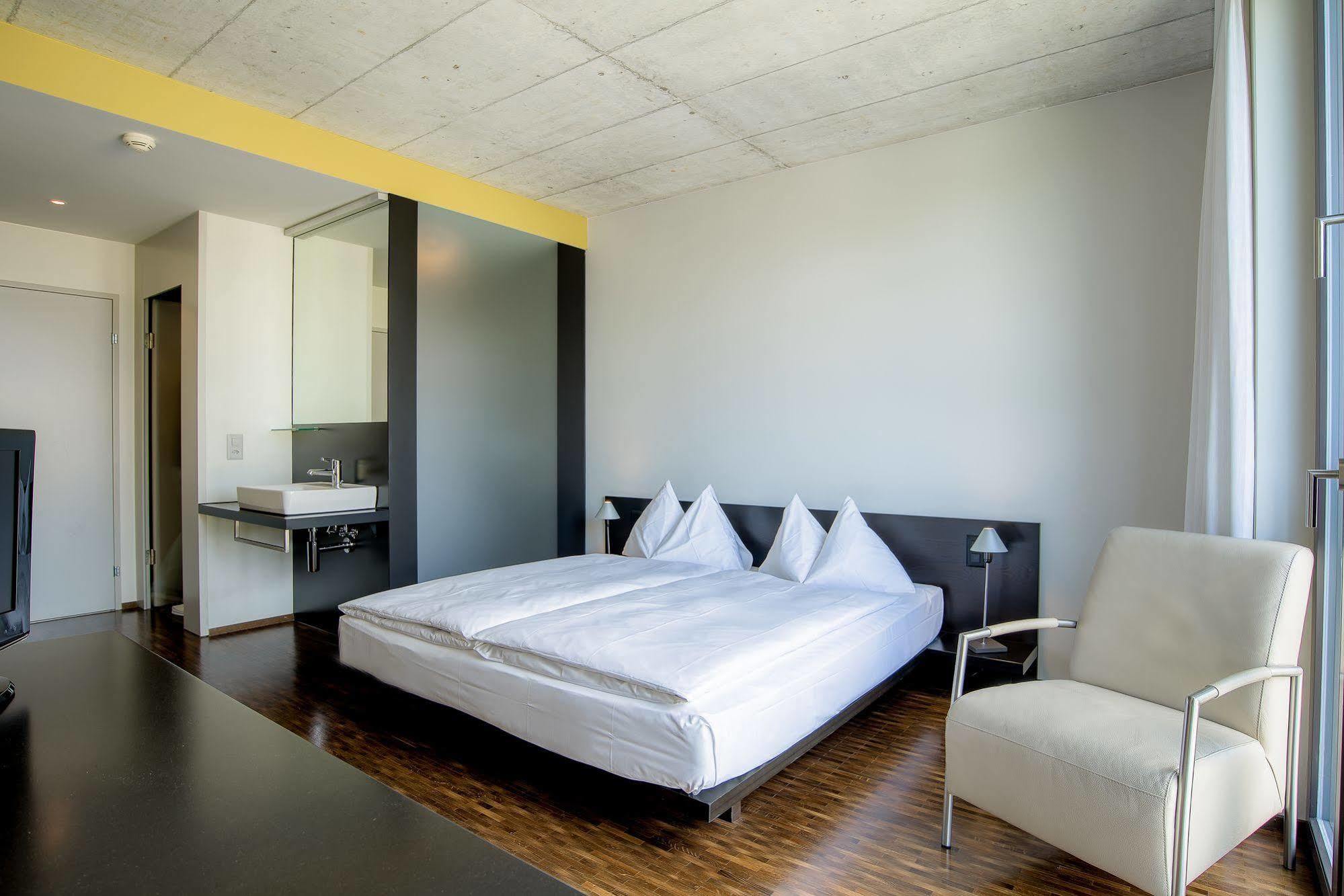 Hotel Kreuzlingen Am Hafen Extérieur photo